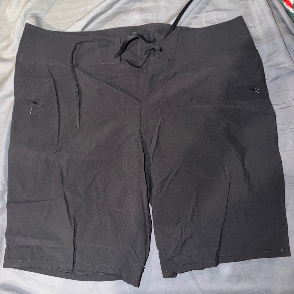 lululemon athletica Black Men’s Swim Board Shorts